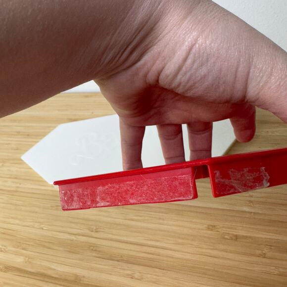 Vintage Mattel Barbie Plastic Box Covers Stands Plaque Plates Red White Holiday - Picture 5 of 5